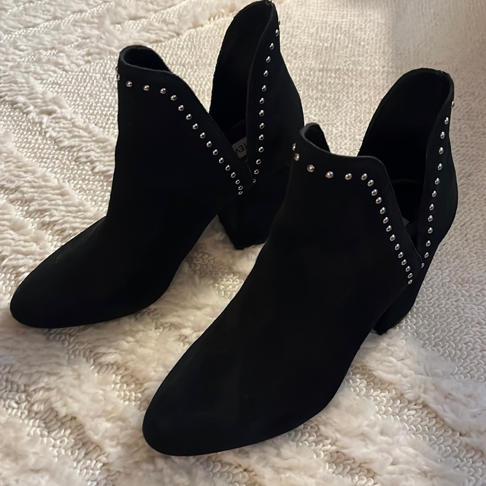 Steve Madden Perla Black Suede Studded Booties